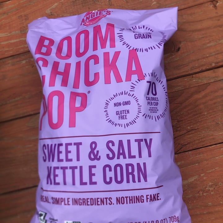 review photo of Angie's BOOMCHICKAPOP Sweet & Salty Kettle Corn shared by @rilesmurph on 15 May 2021 - review