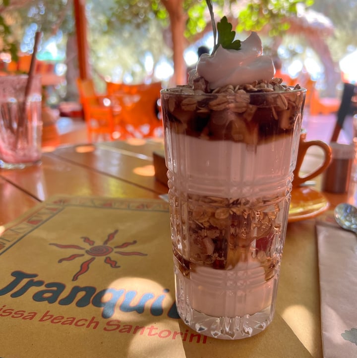 review photo of Tranquilo breakfast avena and fruit shared by @mericarmayoga on 16 Sep 2022 - review