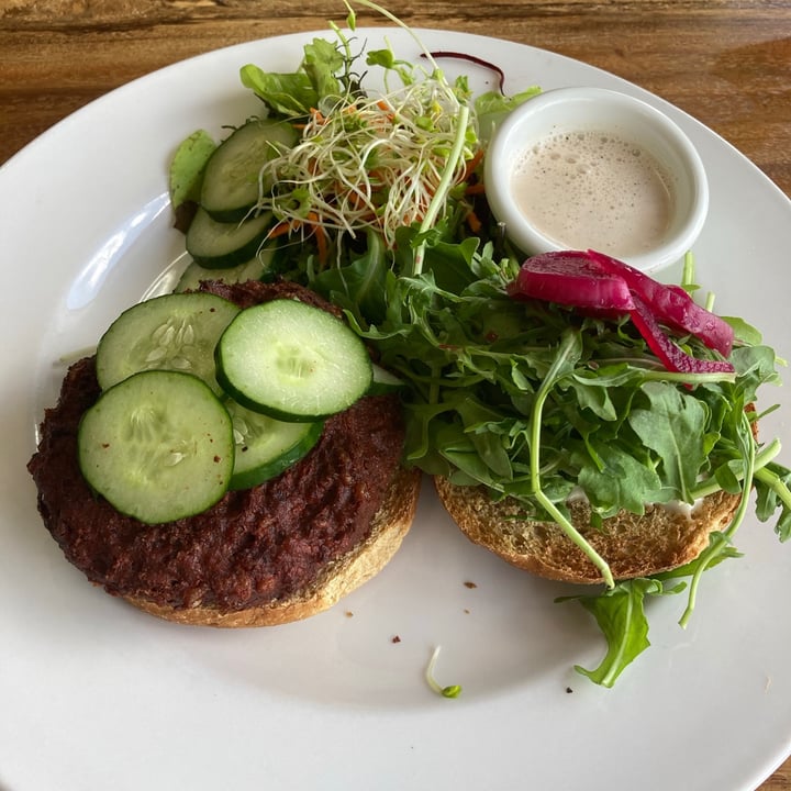 photo of The Beet Box Cafe Hello burger shared by @teresannnnnn on  18 Aug 2020 - review