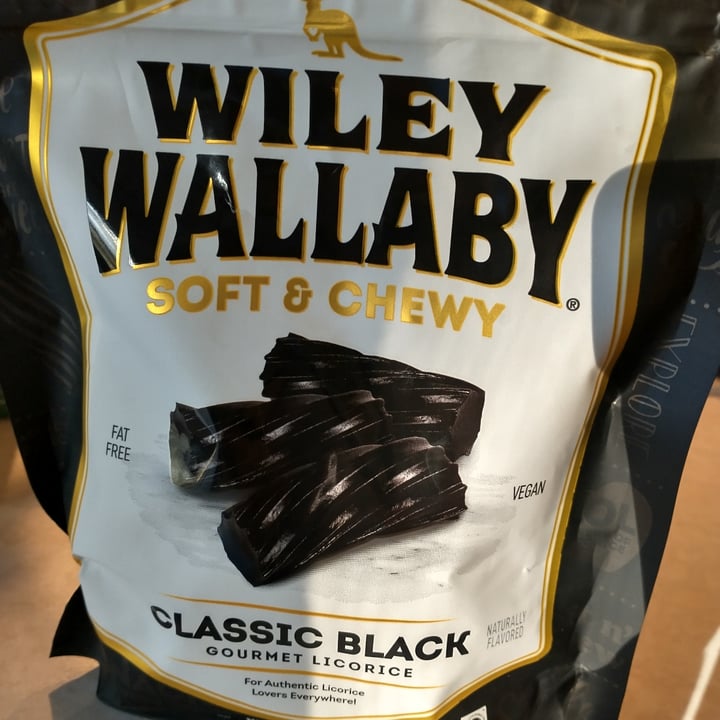 photo of Wiley Wallaby Wiley Wallaby Classic Black Gourmet Licorice shared by @ronnievegan1980 on  09 Nov 2022 - review