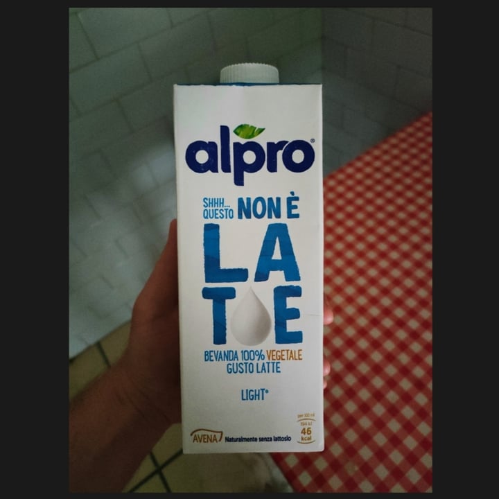 review photo of Alpro Shhh...Questo Non è Latte (LIGHT) shared by @alephonico on 06 Jul 2022 - review