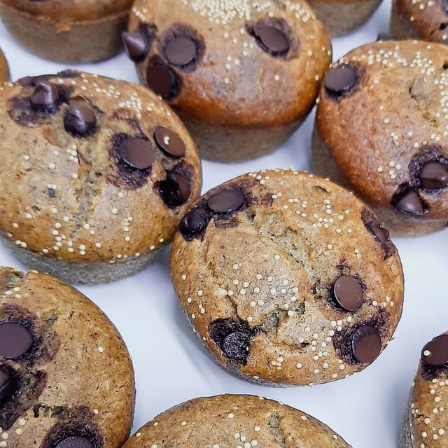 Foto do prato “Muffins de banana chips”