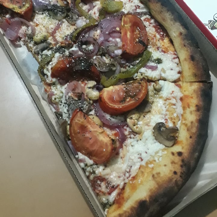 review photo of Ronnie's Patagonia pizza vegana shared by @ramiro090 on 10 Apr 2022 - review