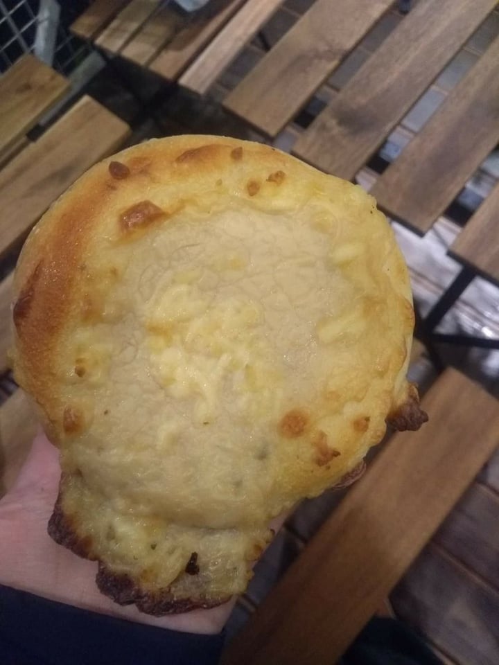 photo of 嬉皮麵包 HIP PUN Double cheese Pizza Bread shared by @felice on  08 Apr 2020 - review