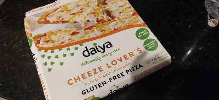 photo of Daiya Cheeze Lover’s Thin Crust Gluten-Free Pizza shared by @nicolecrow on  23 Feb 2020 - review