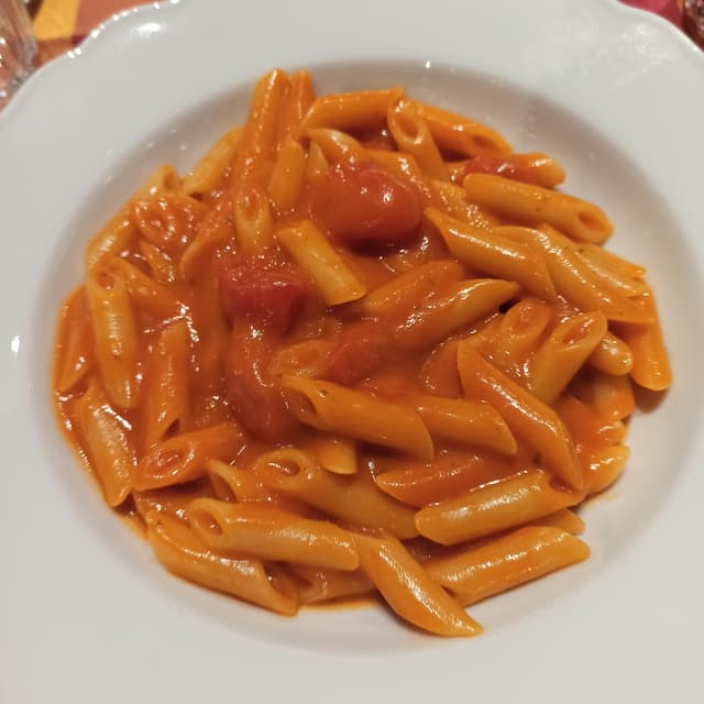 Photo of the dish “PaPoBa (pasta pomodoro e basilico)”