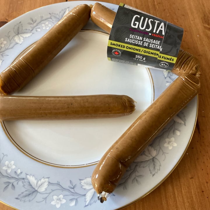 photo of Gusta Seitan Sausage Smoked Onions shared by @vieveg on  21 Apr 2022 - review