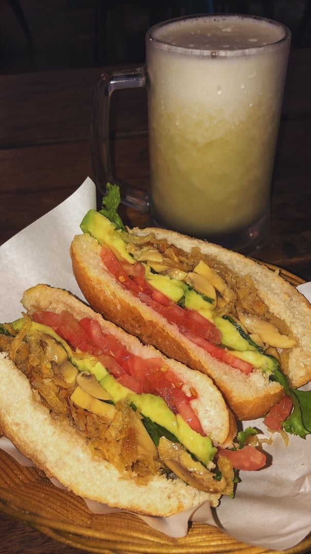 photo of Mango Sandwich De Champiñones shared by @nicolerojas on  03 Dec 2019 - review
