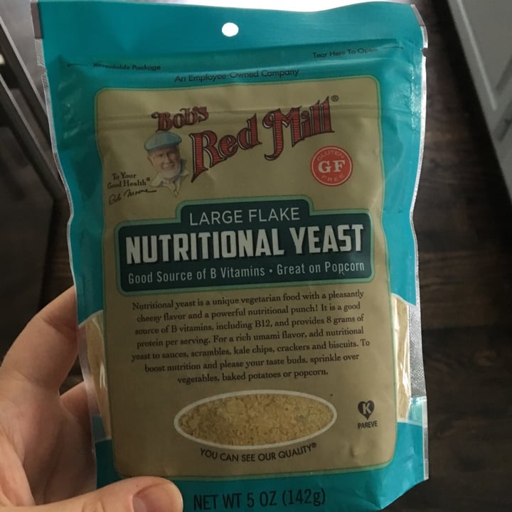 photo of Bob's Red Mill Large Flake Nutritional Yeast shared by @elodiee on  19 Jun 2020 - review