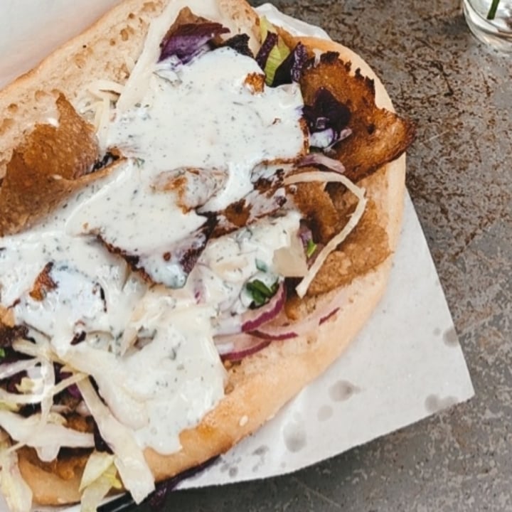 review photo of Adieu Paris Veganer Döner vom Soja-Spieß shared by @vegahanimo on 27 Oct 2022 - review