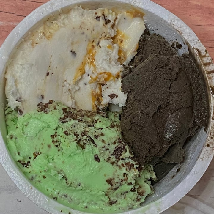 review photo of Ainara Helados Veganos (Delivery and Take away) Helado shared by @bescalante on 25 May 2021 - review
