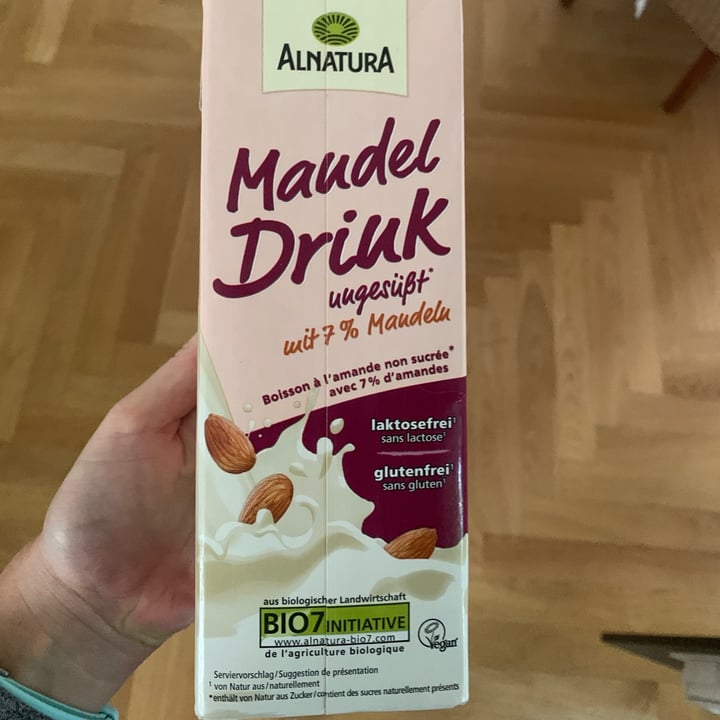 photo of Alnatura Mandel Drink / Almond milk 🥛 shared by @simonesmouton on  29 Apr 2020 - review
