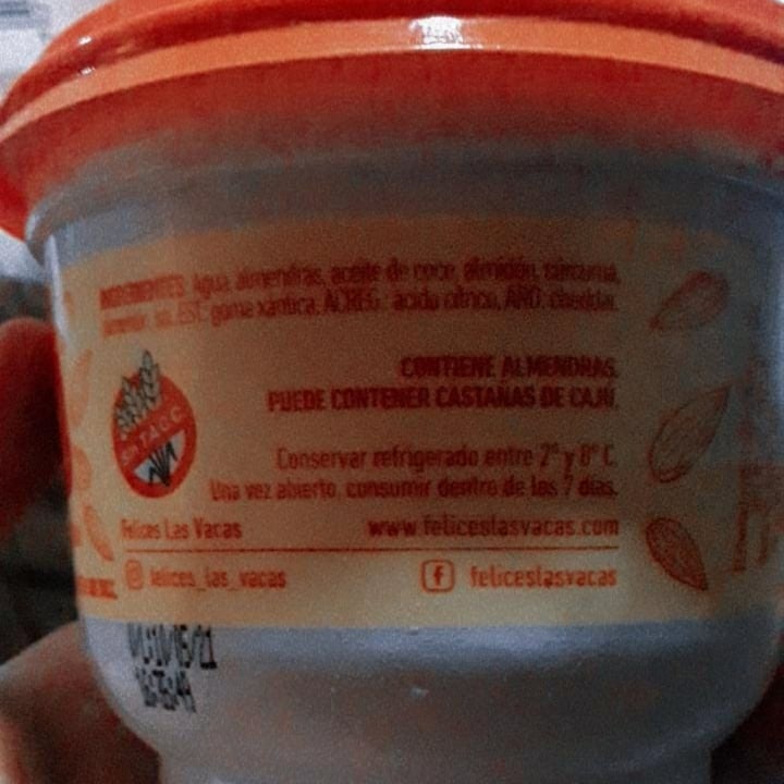 review photo of Felices Las Vacas Untable de Almendras Sabor Cheddar shared by @lalalalisa on 01 Apr 2021 - review
