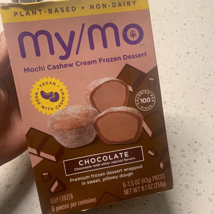 photo of My/Mo Mochi Cashew Cream Frozen Dessert Chocolate shared by @planttemptations on  04 Jan 2022 - review