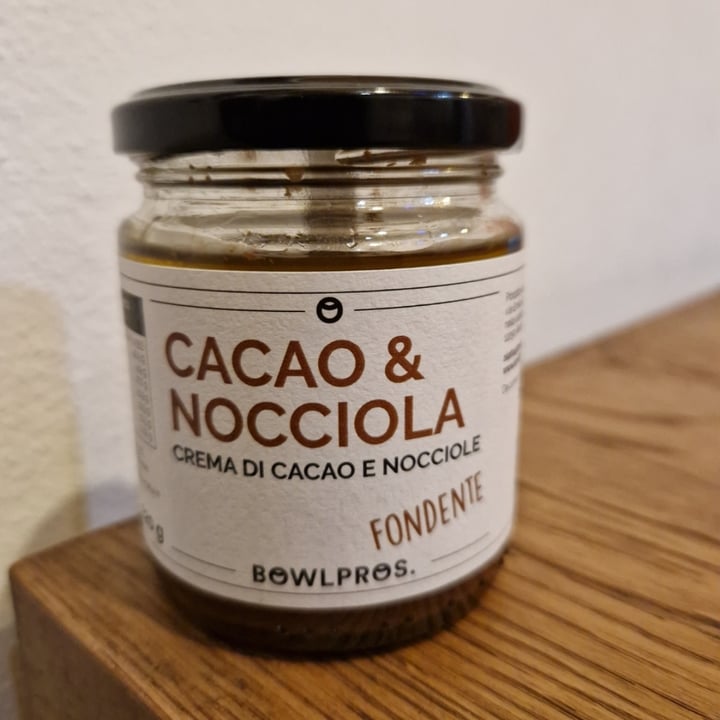 photo of Bowlpros Crema cacao e nocciola fondente shared by @aliceali on  09 Oct 2022 - review