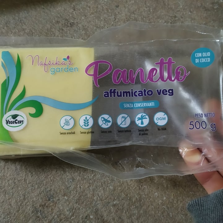 review photo of Nafsika's Garden Cheddar Style Block shared by @robii on 11 Mar 2022 - review