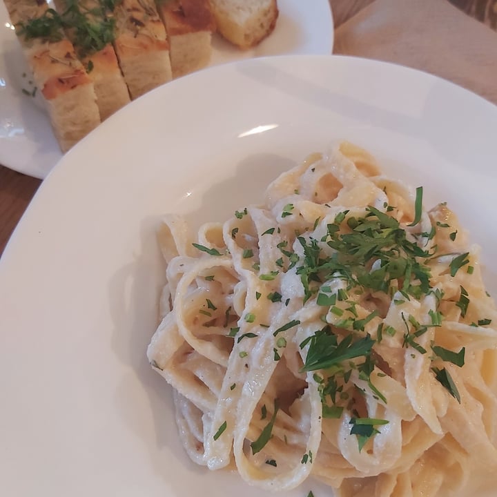photo of Salvaxe Pasta Alfredo shared by @virigf on  22 Dec 2020 - review