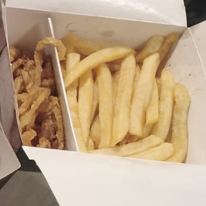 review photo of Ocean Creek Spur Onion rings and fries shared by @abidjappie on 30 Sep 2021 - review