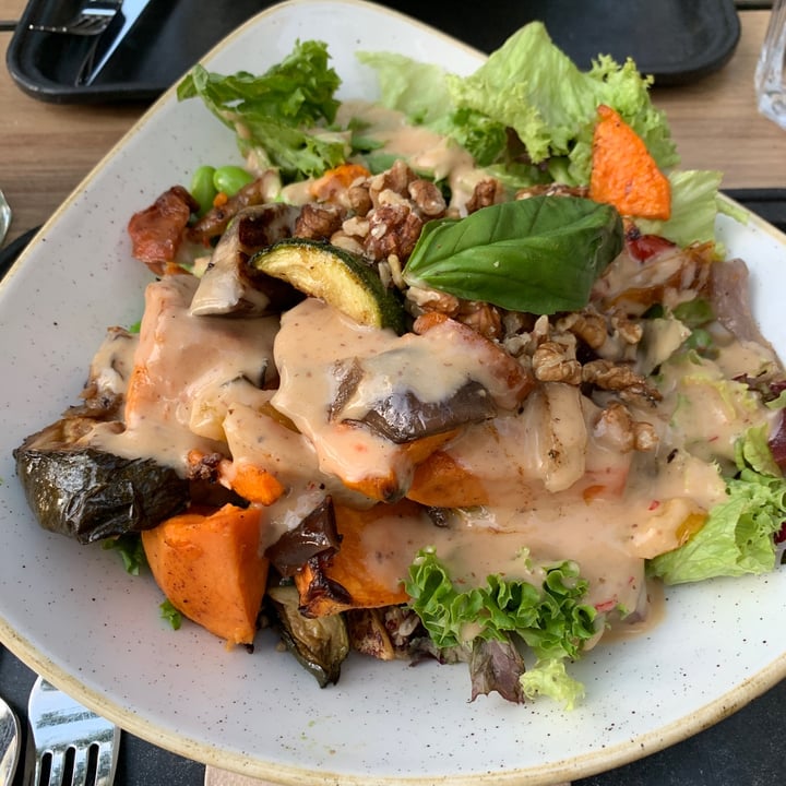 photo of dean&david Vegan Buddha Bowl shared by @melaren on  14 Aug 2022 - review