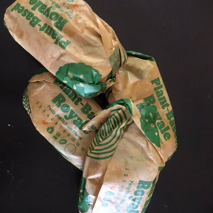 review photo of Burger King South Africa Vegan Royale shared by @peninnah on 30 Sep 2021 - review