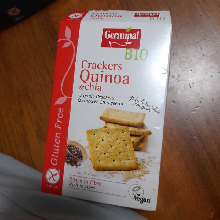 review photo of Germinal Bio crackers Quinoa e Chia shared by @abiliongiul on 13 Apr 2022 - review