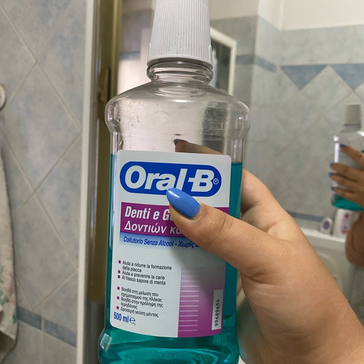 oral b collutorio denti e gengive