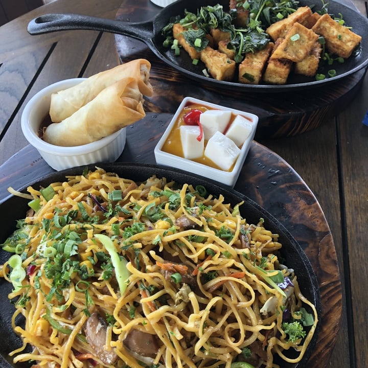 photo of Palisades Restaurant Noodle Stir-fry & Fried Tofu shared by @laulovett on  30 Jun 2021 - review