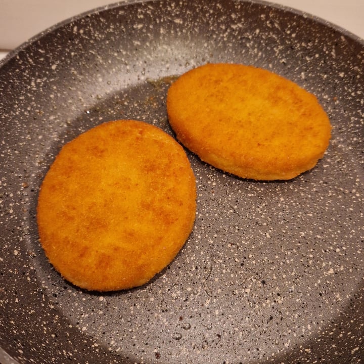 review photo of Verso Natura Conad Veg Cotoletta Vegetale Biologica shared by @feddyfede on 11 Jan 2023 - review