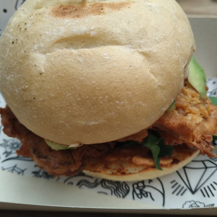 review photo of Cafe Leon Interior 6 Local 3 Paseo Del Faro Sandwich de Orellana apanada. shared by @danielbautista on 27 Sep 2020 - review