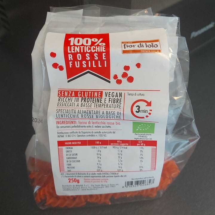 photo of Fior di Loto 100% fusilli lenticchie rosse shared by @greenelenaita on  03 May 2022 - review