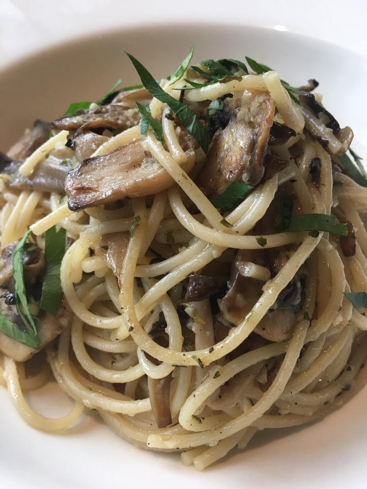 review photo of Real Food Mushroom Aglio Olio shared by @lennya68 on 28 Apr 2019 - review