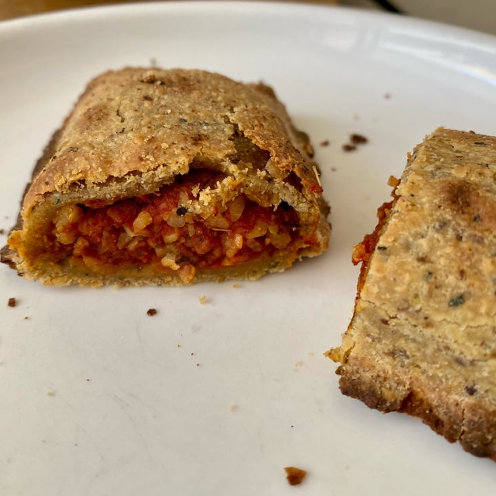 photo of Mikey’s Meaty Marinara Plant-Based Pockets shared by @curvycarbivore on  20 Aug 2022 - review