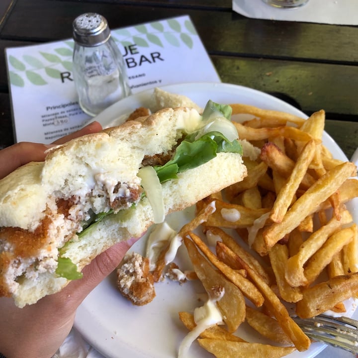 photo of Venue Vegan Sandwich Pollo Crispy shared by @clarabarelli on  04 Feb 2021 - review