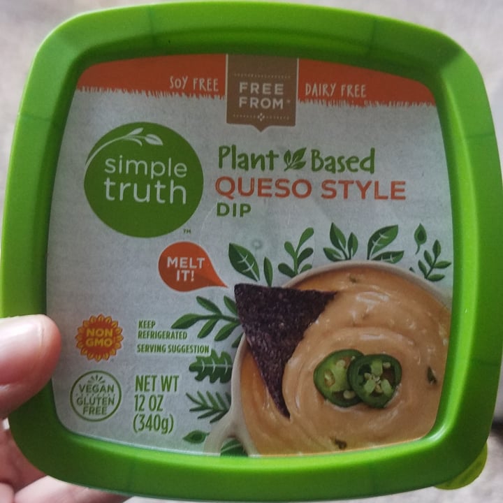 review photo of Simple Truth Plant based queso style dip shared by @plantdance on 16 Feb 2021 - review