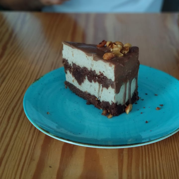 photo of Orteá Bolo de snickers shared by @inesrecio on  05 Sep 2020 - review