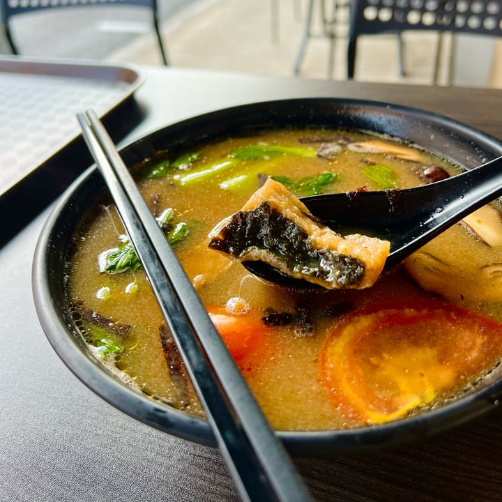 photo of Makan Vegan Geylang Fish soup ramen shared by @consciouscookieee on  04 Jul 2022 - review