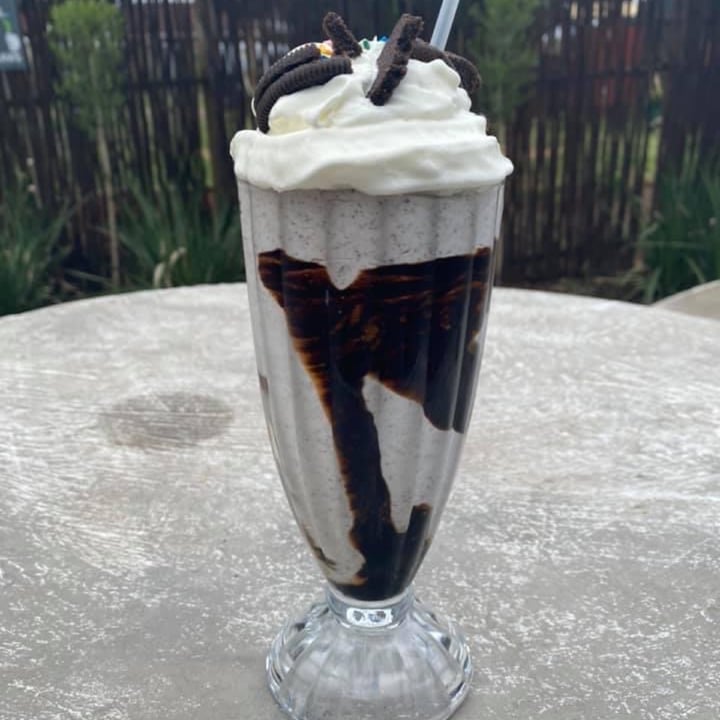 review photo of Green Thumb Nursery & Restaurant Oreo milkshake shared by @renek123 on 25 May 2021 - review