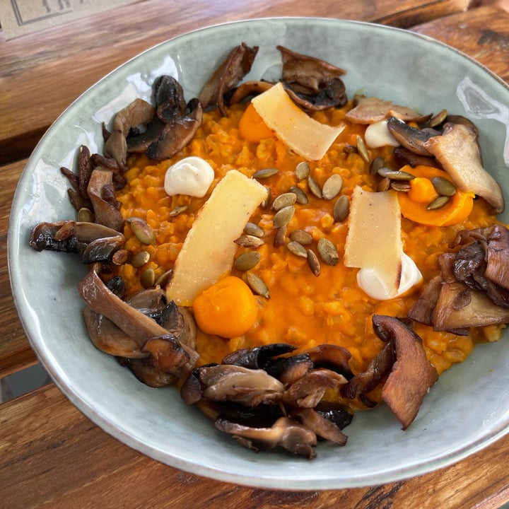 photo of BuenaVida 100% Vegan Risotto shared by @martinadibernardo on  29 Apr 2022 - review