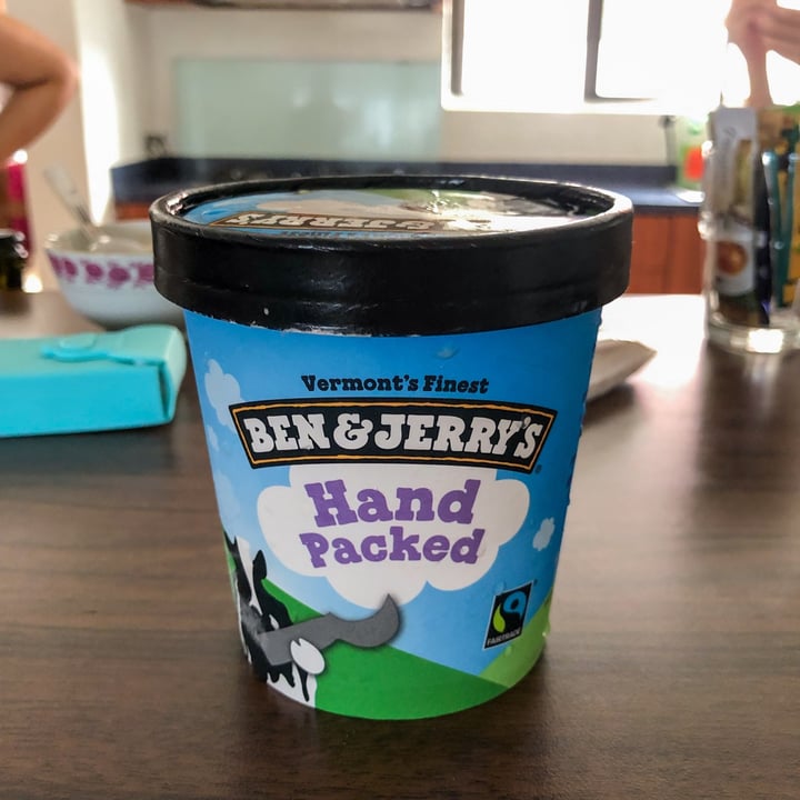 photo of Ben & Jerry's Cookie Dough shared by @m1tch9i on  28 Jul 2022 - review