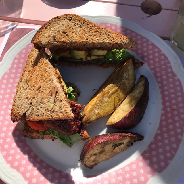 Photo of the dish “Sándwich Vegetariano”
