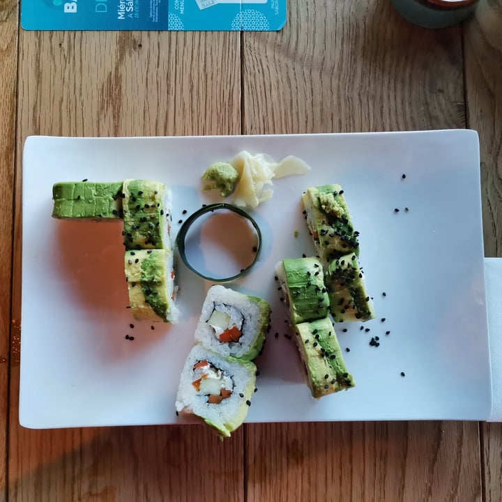 photo of Mr. Sushi Avocado Roll shared by @anzengreen on  04 Nov 2021 - review