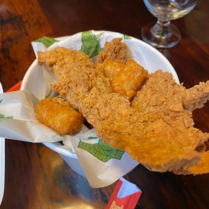 photo of The Original Herbivore Fried Chick’n Bucket shared by @katiecrumpley on  05 Aug 2021 - review