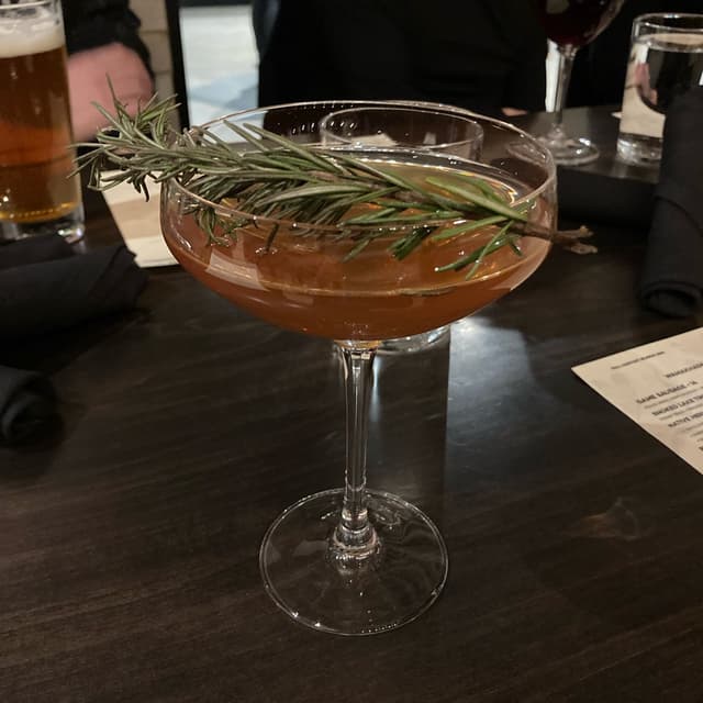 菜肴“Mishiimin Apple Zero Proof Cocktail”的照片