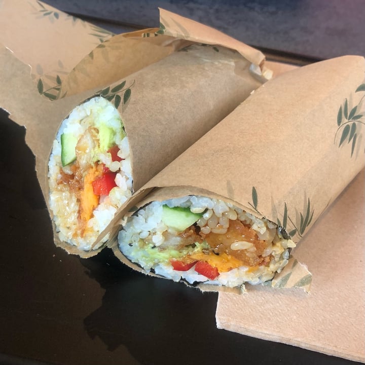 photo of Happy Maki Fully Loaded Burrito shared by @esmehart on  26 Mar 2022 - review