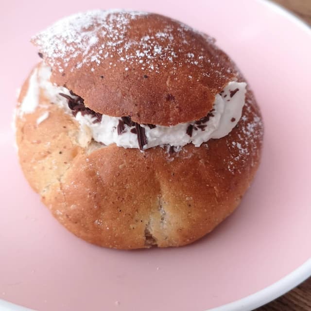 Photo of the dish “Banoffee Semlor”