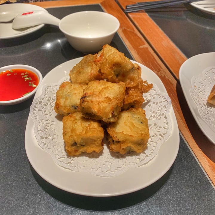 photo of Din Tai Fung Deep Fried Handmade Tofu with Water Chestnuts & Mushrooms shared by @jashment on  18 Apr 2019 - review