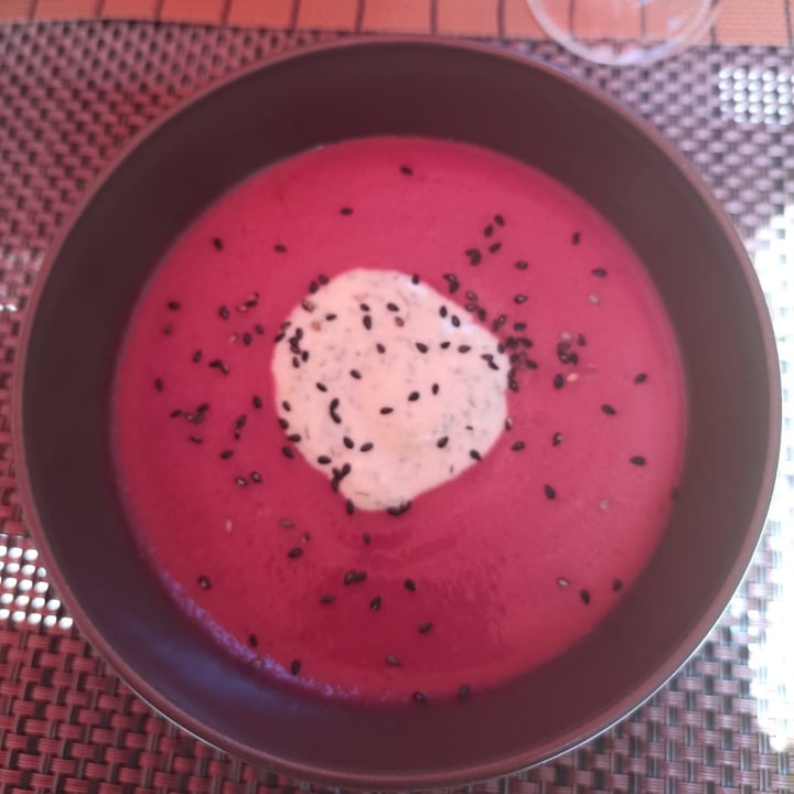 review photo of Cucinot borsch Con Yogurt All'aneto shared by @jessicarebeg on 03 May 2022 - review