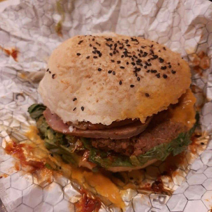 photo of Otilia burgers Es Un Montón Vegana shared by @sritabrocoli on  30 Oct 2021 - review