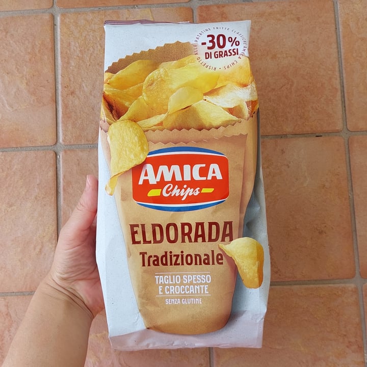 photo of Amica Chips Eldorada Grigliata - Taglio Spesso E Croccante, -30% Grassi shared by @nemeton on  06 Nov 2022 - review
