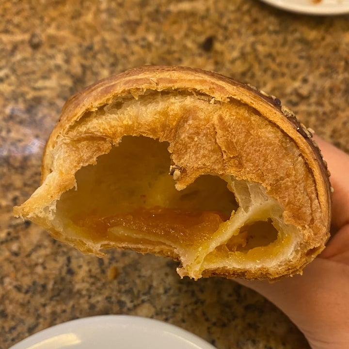 review photo of Sorelle Ramonda Briosche vegana Con Marmellata All’arancia shared by @gingi on 14 Jul 2022 - review